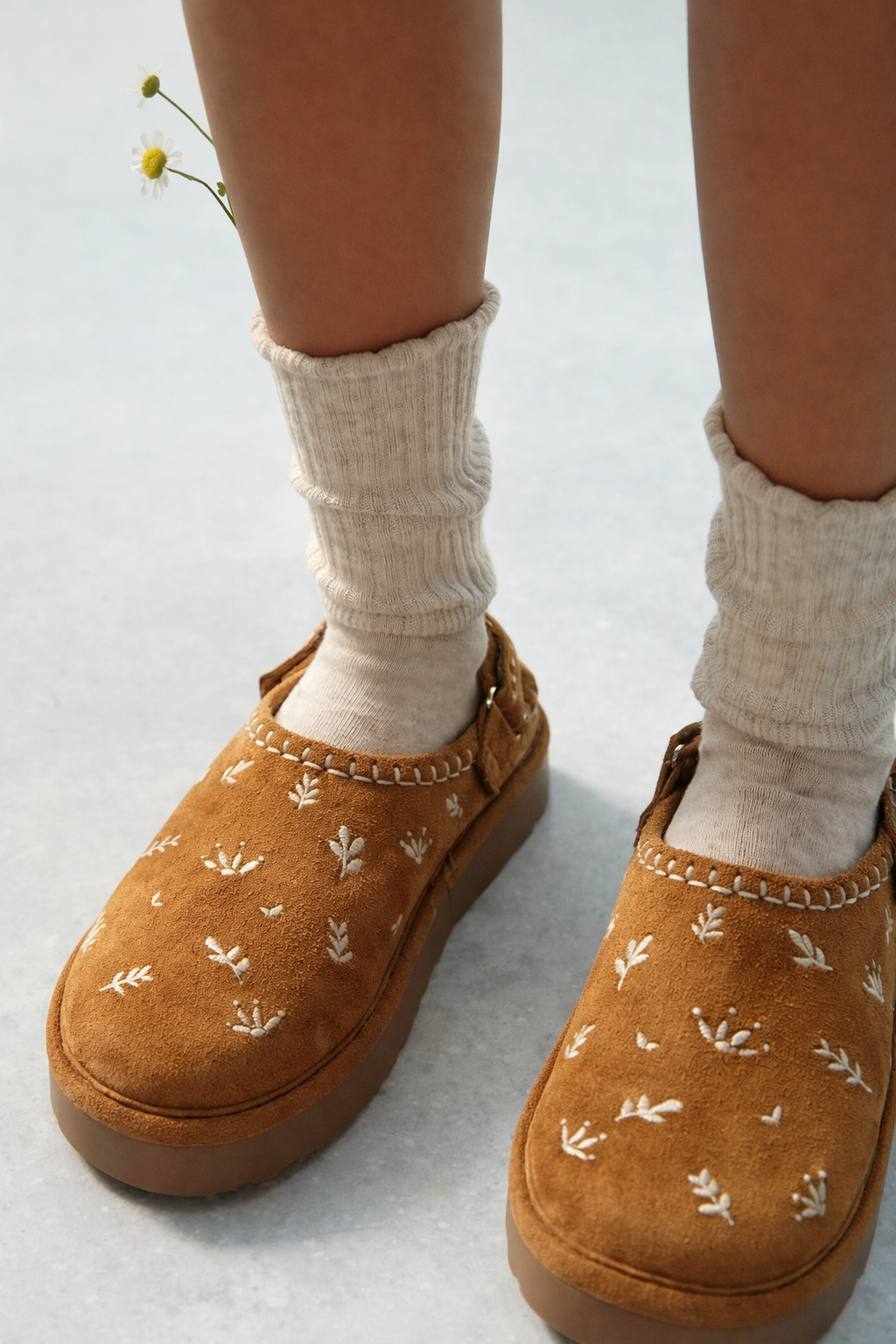 SABOT ZARA EFFET FOURRURE BRODÉS